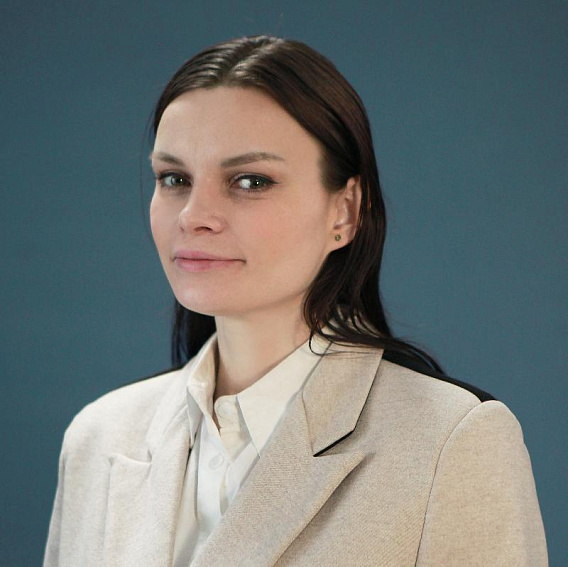 Юлиана Ломовцева